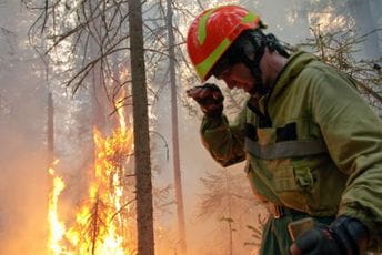 Gotovo 200 šumskih požara u Sibiru, gust dim prekrio Jakutsk i još 50 mjesta Gotovo 200 šumskih požara u Sibiru, gust dim prekrio Jakutsk i još 50 mjesta