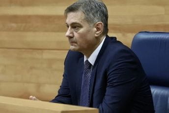 Zvizdić odgovorio na Vulinove poruke o "srpskom svetu": Providna hegemonistička priča Zvizdić odgovorio na Vulinove poruke o "srpskom svetu": Providna hegemonistička priča