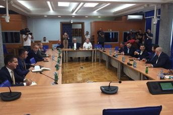 Počela treća runda razgovora parlamentarne većine Sa današnjeg sastanka