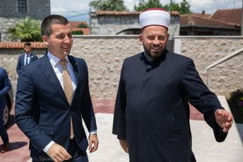 Bečić: Većinska Crna Gora sazrela da vjeroispovijest pojedinca bude slobodna Bečić: Većinska Crna Gora sazrela da vjeroispovijest pojedinca bude slobodna