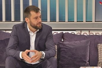 Zeković: Nema suštinske razlike između Višnjić i Bratić Zeković: Nema suštinske razlike između Višnjić i Bratić