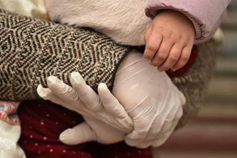 Milion i po djece izgubilo roditelja ili staratelja zbog Kovida-19 Milion i po djece izgubilo roditelja ili staratelja zbog Kovida-19