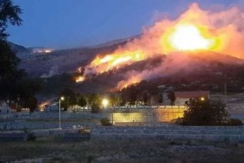 Požar u Kučima i dalje aktivan, ali pod kontrolom Požar u Kučima i dalje aktivan, ali pod kontrolom