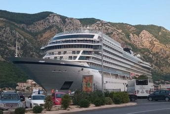 Kruzer "Viking Sea" uplovio u Kotor Kruzer "Viking Sea" uplovio u Kotor