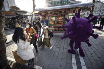 Broj zaraženih i umrlih od korone u padu na globalnom nivou Broj zaraženih i umrlih od korone u padu na globalnom nivou