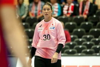 U Norveškoj nije dobila šansu, od 2015. pod majčinim prezimenom igra za Japan U Norveškoj nije dobila šansu, od 2015. pod majčinim prezimenom igra za Japan