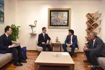 Abazović: Kreće ekonomska saradnja sa Južnom Korejom, doniraju brod za istraživanje mora Abazović: Kreće ekonomska saradnja sa Južnom Korejom, doniraju brod za istraživanje mora