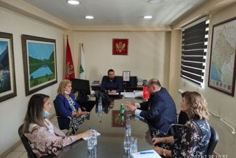 Ljudska prava u sjenci socio-ekonomskih problema građana Ljudska prava u sjenci socio-ekonomskih problema građana