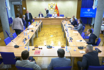 Umalo tuča Katnića i Milačića na Odboru Umalo tuča Katnića i Milačića na Odboru