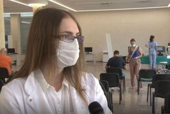 Šahmanović: Dobar odziv građana za vakcinaciju, Fajzer samo prioritetnim grupama Šahmanović: Dobar odziv građana za vakcinaciju, Fajzer samo prioritetnim grupama