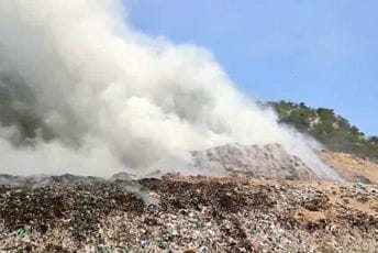 TADIĆ: Nemoguće ugasiti požar na deponiji "Mislov do" TADIĆ: Nemoguće ugasiti požar na deponiji "Mislov do"