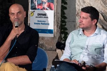 Radunović: Ako smatrate da je Biblija knjiga u kojoj piše nešto što se stvarno dogodilo, u grdnom ste problemu Radunović: Ako smatrate da je Biblija knjiga u kojoj piše nešto što se stvarno dogodilo, u grdnom ste problemu