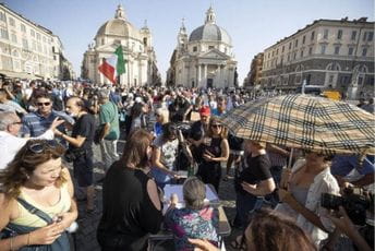 U Italiji vakcinisano 60% stanovništva starijeg od 12 godina U Italiji vakcinisano 60% stanovništva starijeg od 12 godina