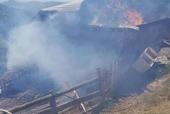 Bijelo Polje: Izgorjela štala sa sijenom u Grančarevu Bijelo Polje: Izgorjela štala sa sijenom u Grančarevu