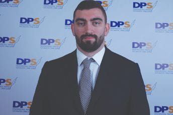 Klikovac: Porast cijena dokaz da “ekspertski” planovi za unapređenje ekonomije idu na štetu građana Klikovac: Porast cijena dokaz da “ekspertski” planovi za unapređenje ekonomije idu na štetu građana