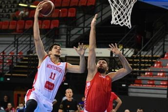 Crnogorski košarkaši ubjedljivi u prvom meču u Skoplju Crnogorski košarkaši ubjedljivi u prvom meču u Skoplju