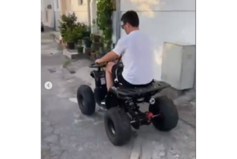 Ilija ostvario želju i provozao „četvorotočkaša“ (VIDEO) Ilija ostvario želju i provozao „četvorotočkaša“ (VIDEO)