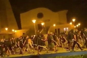 Haotične scene u Zagrebu: Žestoki sukobi uoči sjutrašnjeg meča na Maksimiru Haotične scene u Zagrebu: Žestoki sukobi uoči sjutrašnjeg meča na Maksimiru