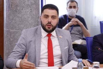 Martinović: Ni haos koji je pokušao da izazove nije spasio Veljovića Martinović: Ni haos koji je pokušao da izazove nije spasio Veljovića