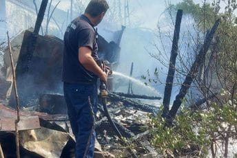 Cetinje: Ugašeno više požara, uzrok ljudski faktor Cetinje: Ugašeno više požara, uzrok ljudski faktor