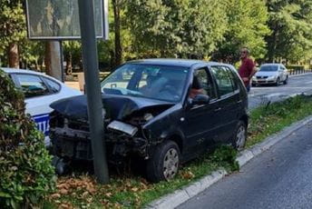 Za dan 12 saobraćajnih nezgoda, jedna osoba lakše povrijeđena
