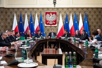 Vlada Poljske u krizi: Pravo i pravda tražiće podršku od najradikalnije desnice? Vlada Poljske u krizi: Pravo i pravda tražiće podršku od najradikalnije desnice?