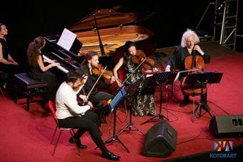 Miša Majski i solisti Verbije festivala nastupili u Porto Montenegru Miša Majski i solisti Verbije festivala nastupili u Porto Montenegru