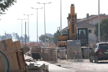 Potpisuju peticiju: Spajiću traže da uplati novac za nastavak radova Potpisuju peticiju: Spajiću traže da uplati novac za nastavak radova