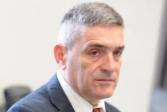 Ko je ko ? Ko je ko ?