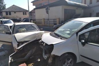 Udes na raskrsnici u Bijelom Polju Udes na raskrsnici u Bijelom Polju