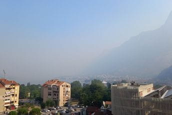 Dim iznad Kotorskog zaliva peti dan zaredom Dim iznad Kotorskog zaliva peti dan zaredom