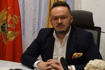 Pavićević: Svoju netrpeljivost prema Crnoj Gori Danilović pokušava da upakuje u zamišljen obračun sa DPS-om Pavićević: Svoju netrpeljivost prema Crnoj Gori Danilović pokušava da upakuje u zamišljen obračun sa DPS-om