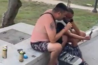 “Oslobođena obala”: Budvom odjekuju pjesme Baje Malog Knindže “Oslobođena obala”: Budvom odjekuju pjesme Baje Malog Knindže