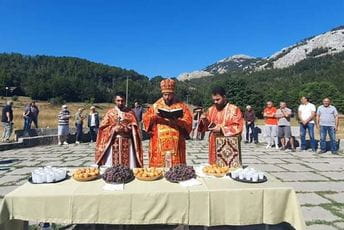 Završene liturgije i služba CPC na Ivanovim koritima Završene liturgije i služba CPC na Ivanovim koritima