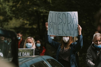 Kolašin: Privedeni jer su pokušali da spriječe nastavak radova na mHE Skrbuša Kolašin: Privedeni jer su pokušali da spriječe nastavak radova na mHE Skrbuša