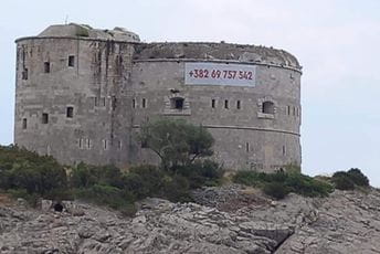 "Ne javlja mi se prodavac tvrđave Arza, država da preuzme takva kulturna bogatstva" "Ne javlja mi se prodavac tvrđave Arza, država da preuzme takva kulturna bogatstva"