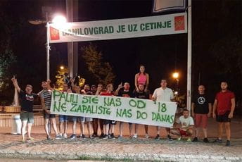 Nova poruka iz Danilovgrada:  "Palili ste nas od '18, ne zapaliste nas do danas" Nova poruka iz Danilovgrada:  "Palili ste nas od '18, ne zapaliste nas do danas"