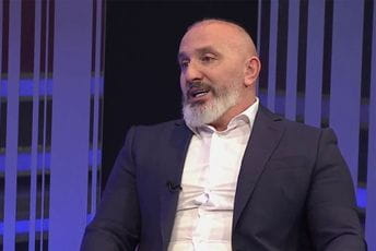 Zeković: Policija da odustane od nepotrebnog pritiska na učesnike javnog okupljanja Zeković: Policija da odustane od nepotrebnog pritiska na učesnike javnog okupljanja