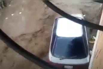 U Venecueli 15 osoba stradalo u olujnoj kiši U Venecueli 15 osoba stradalo u olujnoj kiši