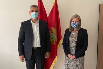 Medoks: Voditi računa o svim rizicima prilikom ustoličenja Joanikija Medoks: Voditi računa o svim rizicima prilikom ustoličenja Joanikija