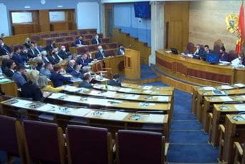 Vladajuća većina još bez dogovora o odlaganju izbora Vladajuća većina još bez dogovora o odlaganju izbora