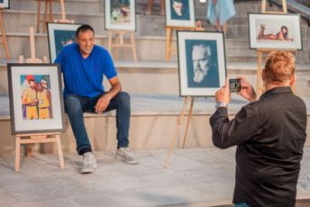 Fotovremeplov Jadrana Lazića: Svjetski džet-set izbliza Fotovremeplov Jadrana Lazića: Svjetski džet-set izbliza