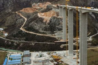 Bojanić: Završetak radova na auto-putu do kraja novembra Bojanić: Završetak radova na auto-putu do kraja novembra