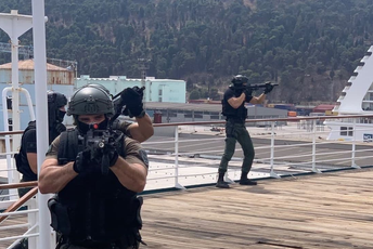 Crnogorska policija spremna za rješavanje zadataka na kopnu i na moru Crnogorska policija spremna za rješavanje zadataka na kopnu i na moru