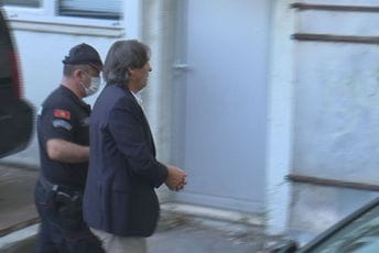 Krstovići pušteni da se brane sa slobode? Krstovići pušteni da se brane sa slobode?