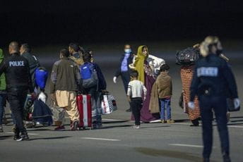 Više od 100 država potpisalo izjavu o garancijama za bezbjedan izlazak iz Avganistana Više od 100 država potpisalo izjavu o garancijama za bezbjedan izlazak iz Avganistana