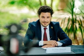 Abazović: Otvaranje graničnog prelaza u Cijevni donijelo nove mogućnosti za razvoj Tuzi Abazović: Otvaranje graničnog prelaza u Cijevni donijelo nove mogućnosti za razvoj Tuzi