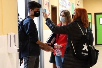 Neki roditelji najavili da im djeca neće nositi maske Neki roditelji najavili da im djeca neće nositi maske