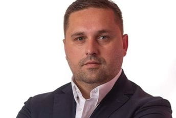 Bećirović: Ministarstvo prosvjete će protestovati protiv maski? Bećirović: Ministarstvo prosvjete će protestovati protiv maski?