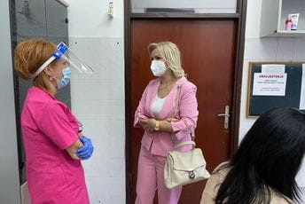 Ministarka zdravlja posjetila DZ Budva: Pohvala za rezultate Ministarka zdravlja posjetila DZ Budva: Pohvala za rezultate